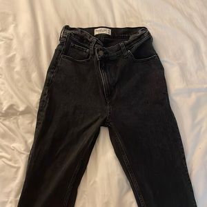 Abercrombie & Fitch- “the 90s slim straight ultra high rise”